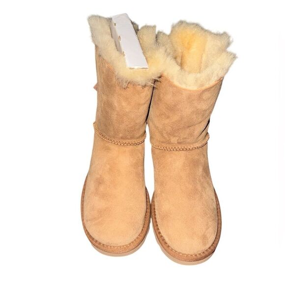 Ugg women’s Bailey Bow II, size 5, camel color. Brand new! - Picture 2 of 12